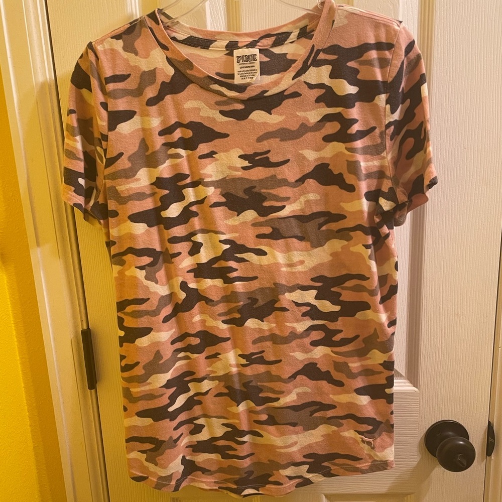 Pink Victoria’s Secret (S) Camo Tee